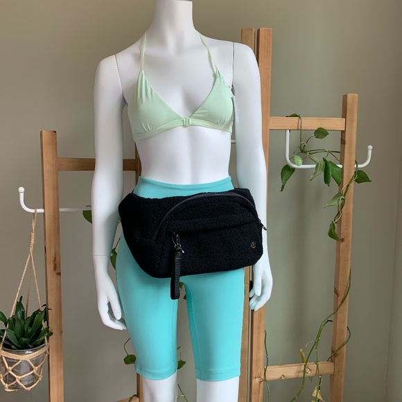 Sold🙌Lululemon shorts - Picture 8 of 8